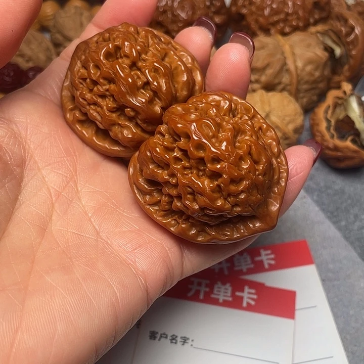 快***哥文玩核桃吊坠官帽