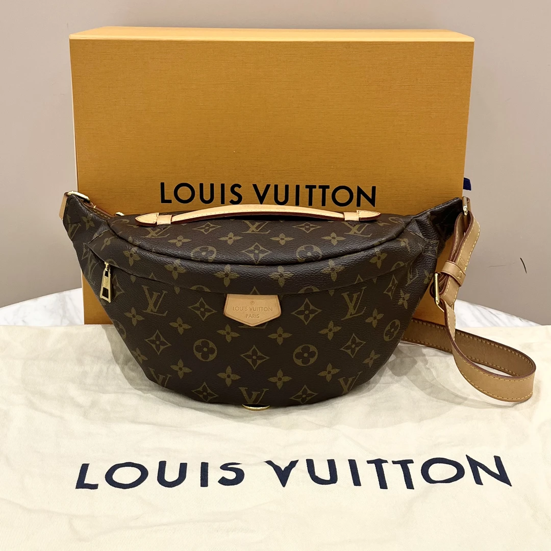 99新 LouisVuitton/路易威登 98新 LV老花bumbag腰包 尺寸约37*14