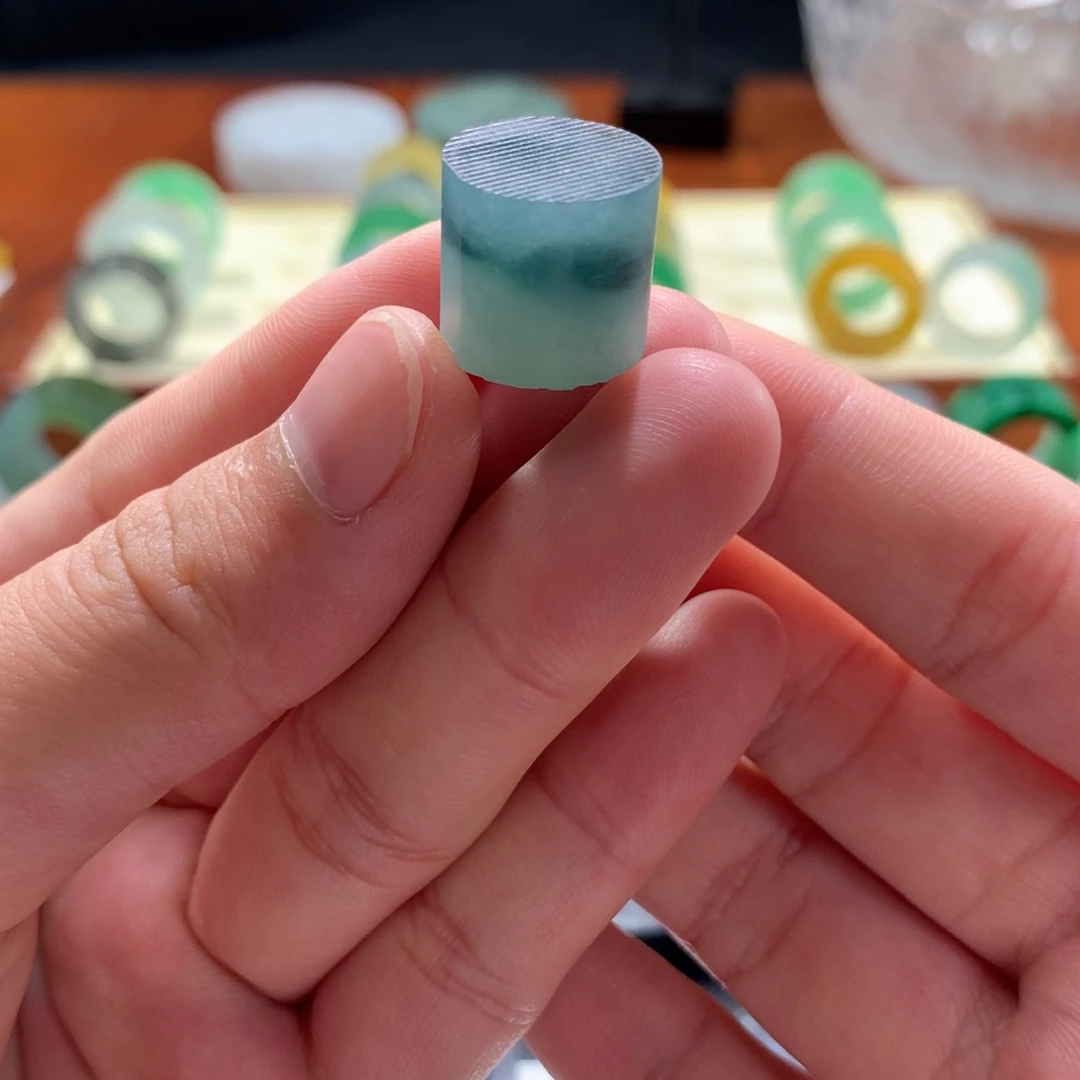 定制翡翠未镶嵌艾****<包工