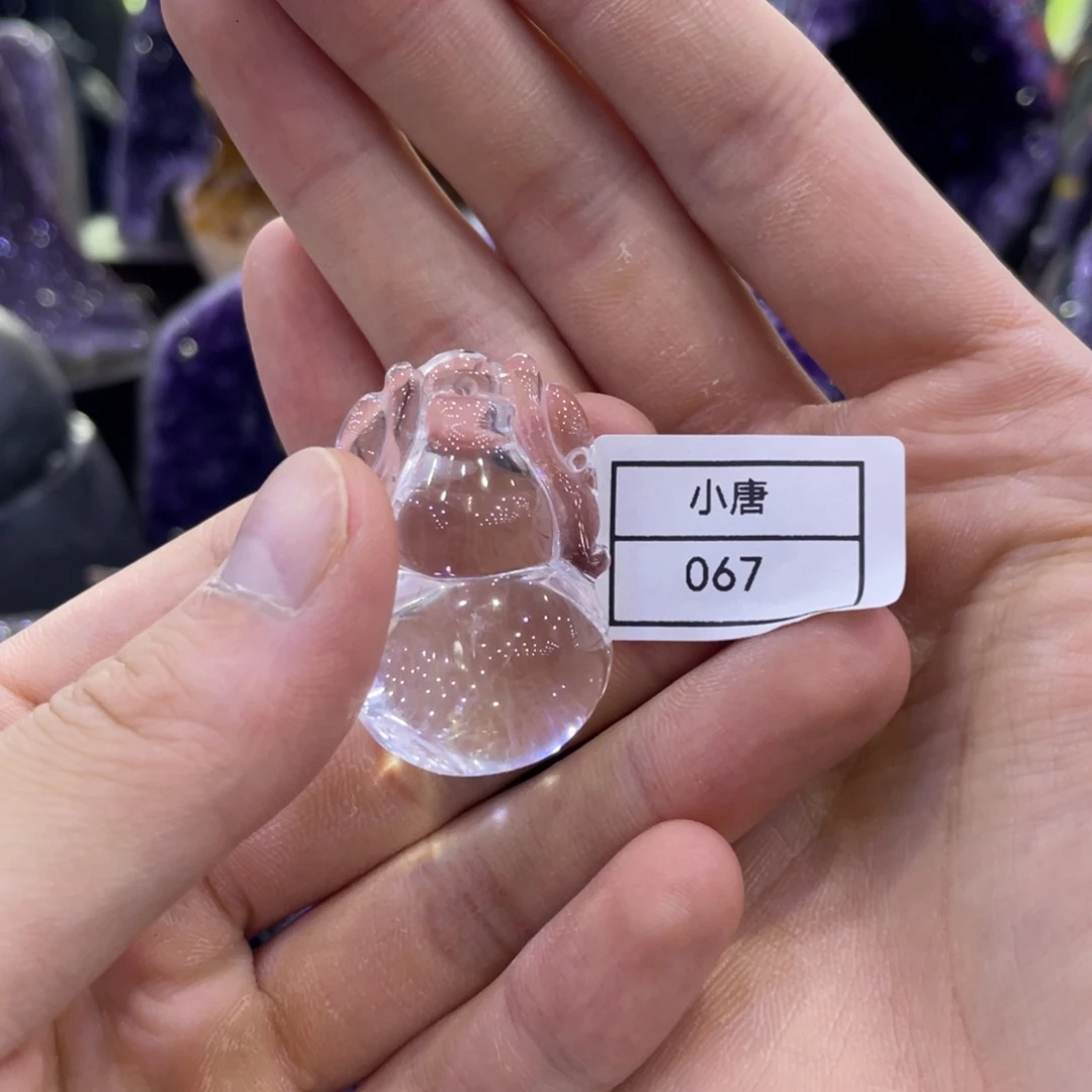兴***场未镶嵌珠宝半成品水晶