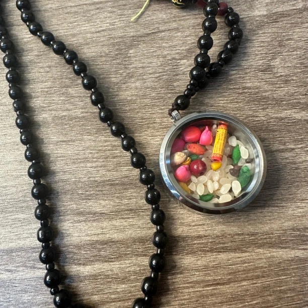 钛钢树脂吊坠 曼扎米衣碎片盒子吊坠（盒子颜色不一定是银色）