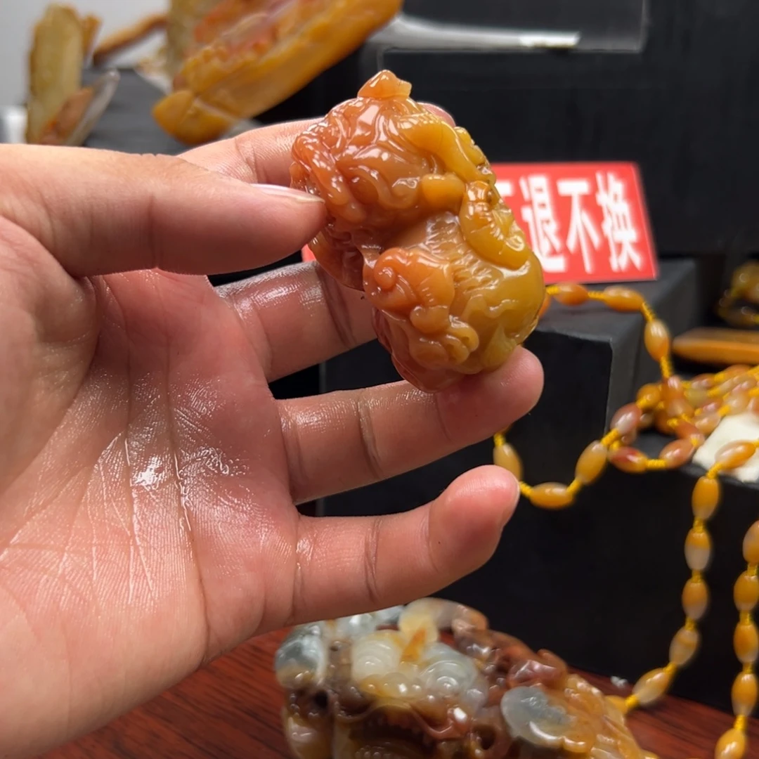 快***安未镶嵌石英质玉（黄龙玉）黄龙玉