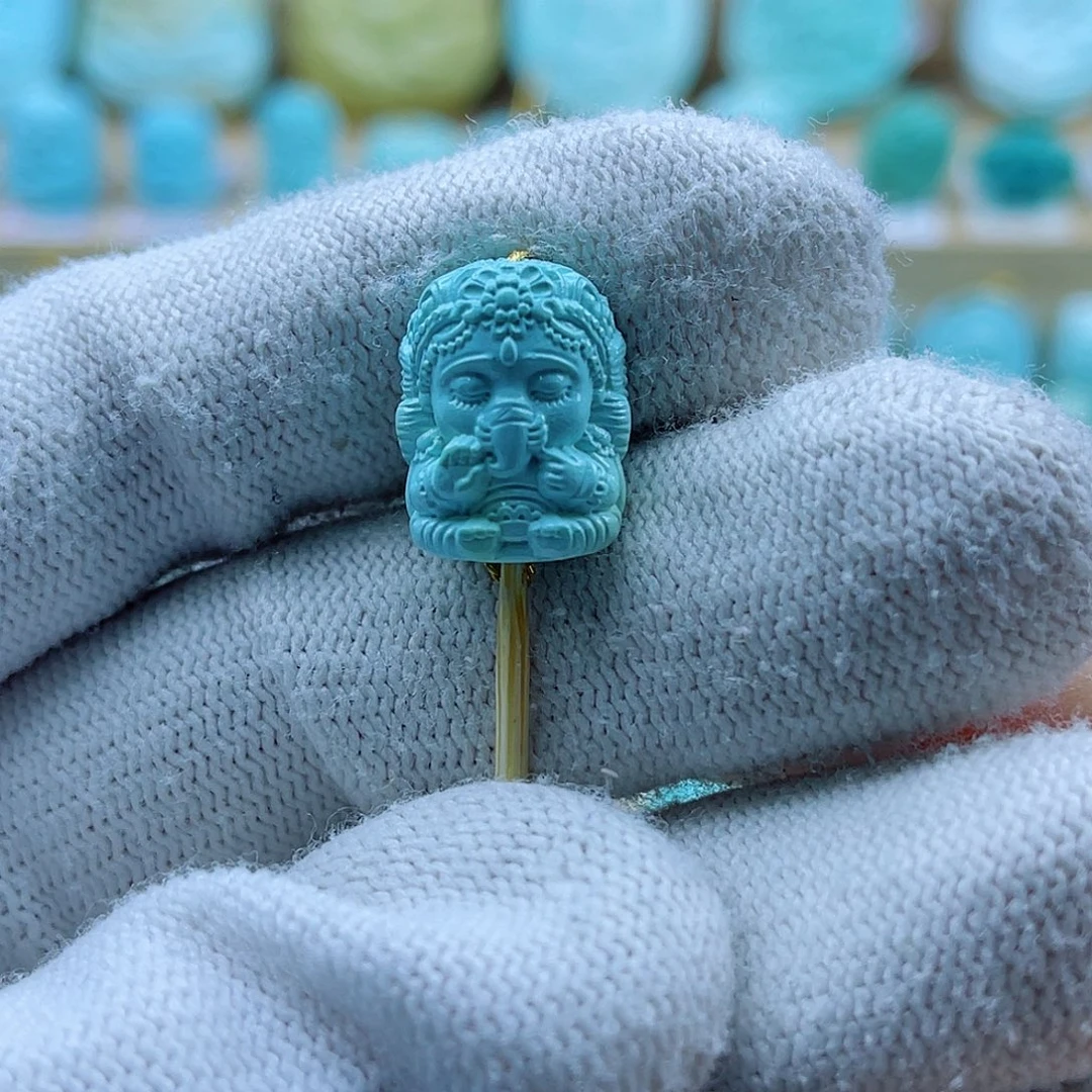 绿松石未镶嵌珠宝奇石