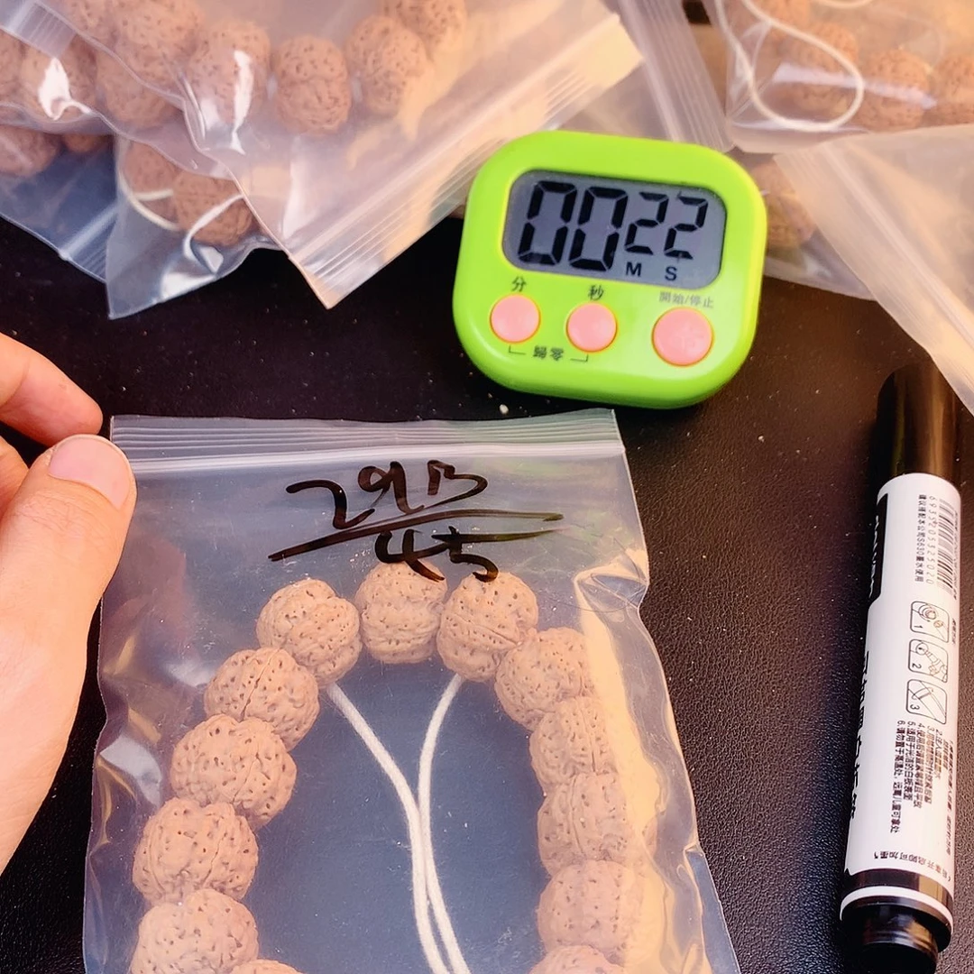 小***人吊坠金刚菩提29————-