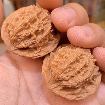 文玩核桃把件平顶山闷尖