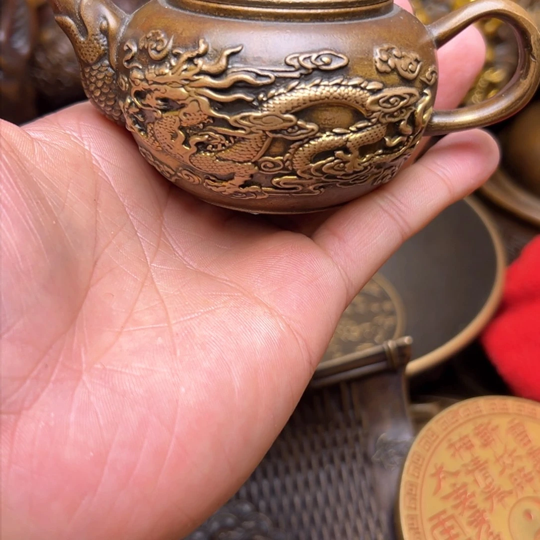 精美铜器点击下单