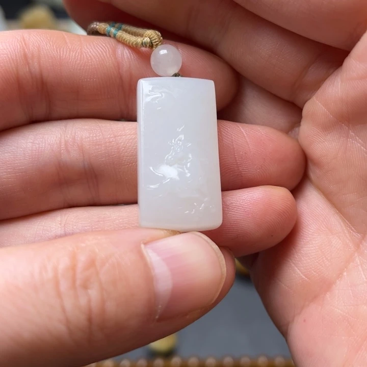 和田玉（糖玉）未镶嵌颈饰