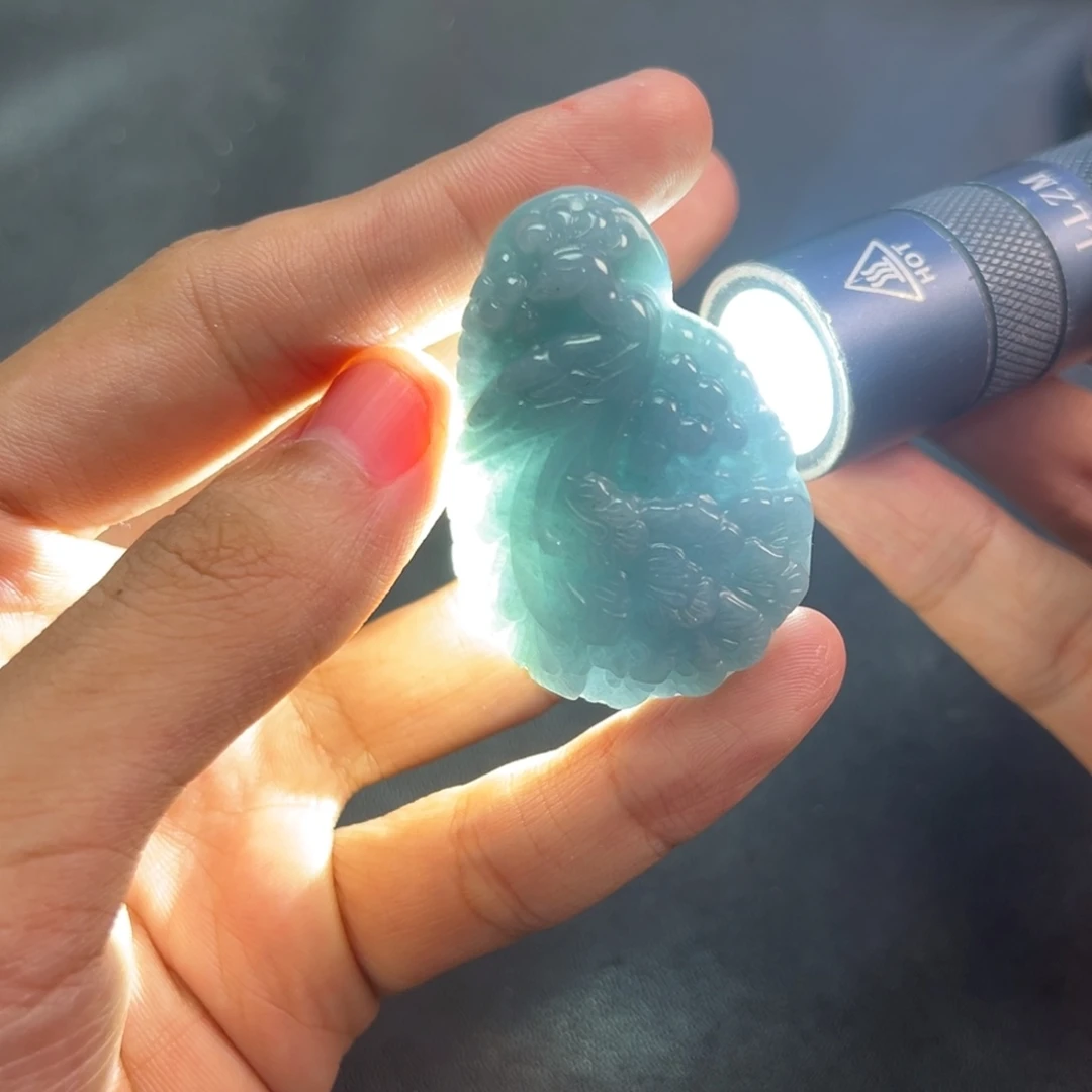 颈饰未镶嵌翡翠多样性