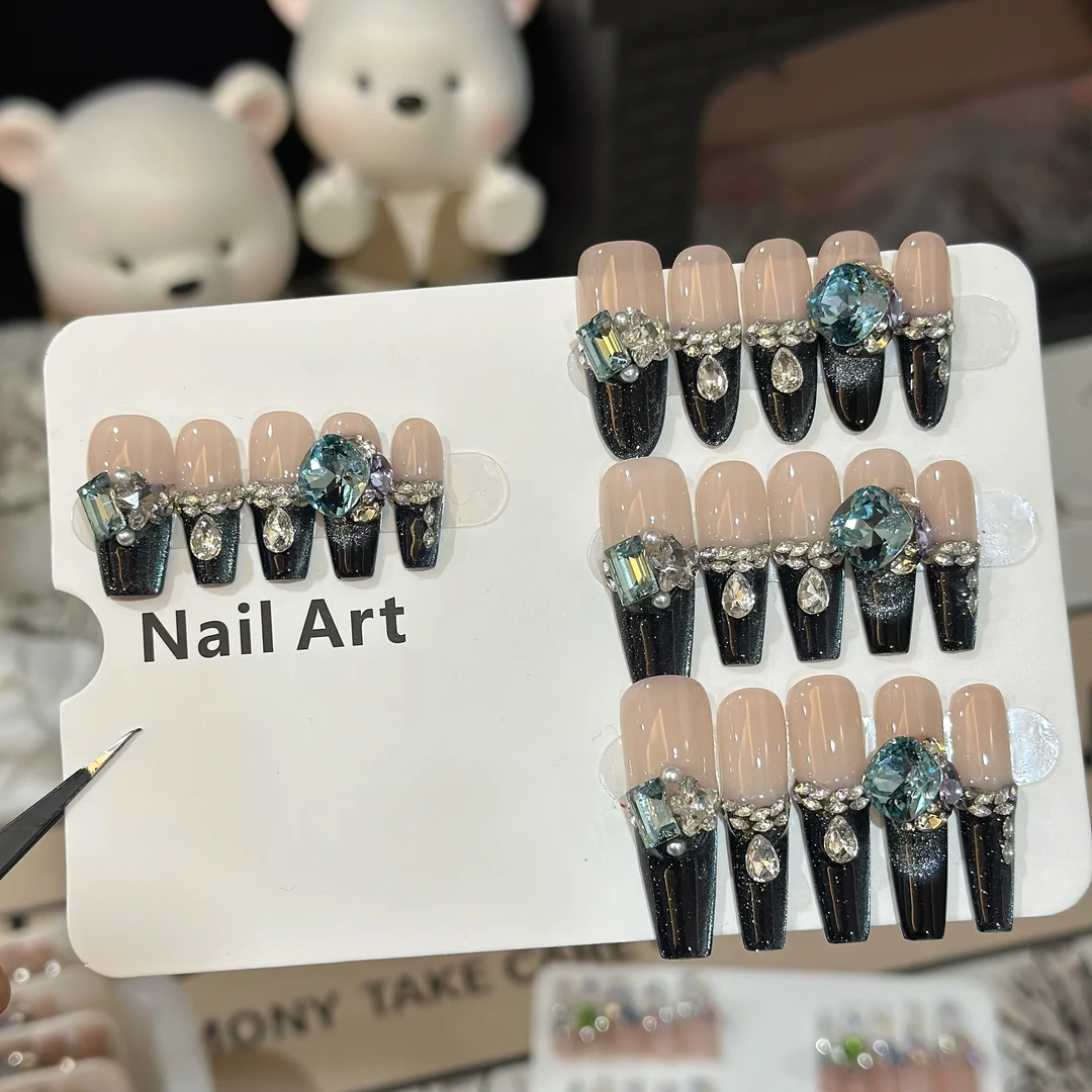 【暮色回响】——财财穿戴甲