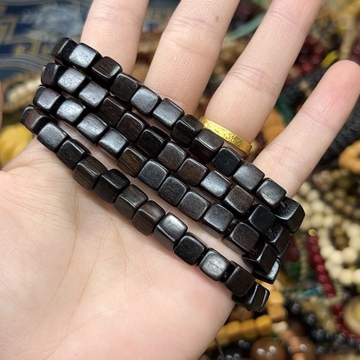 维腊木（绿檀）手串/手链