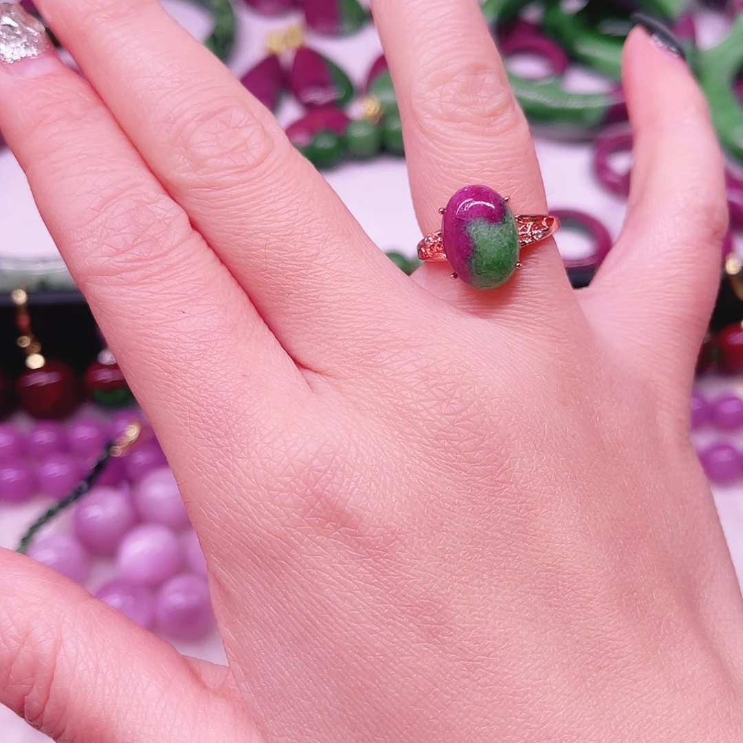 未镶嵌红宝石戒指