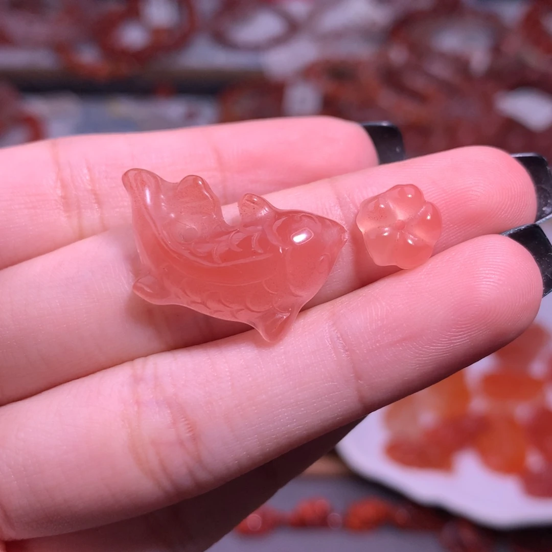 散***草南红玛瑙未镶嵌珠宝半成品鱼花