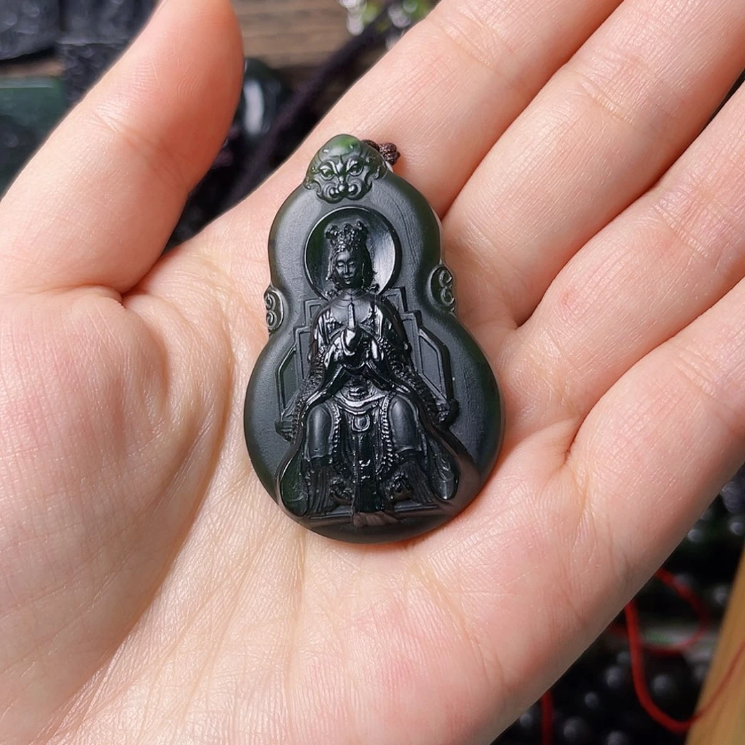 天***然蛇纹石玉未镶嵌颈饰