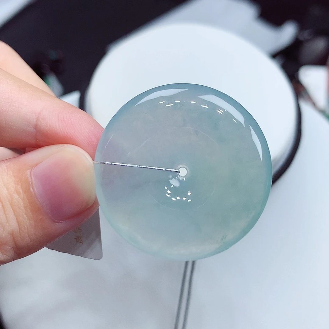 翡翠未镶嵌颈饰编号37，32.1/5.5