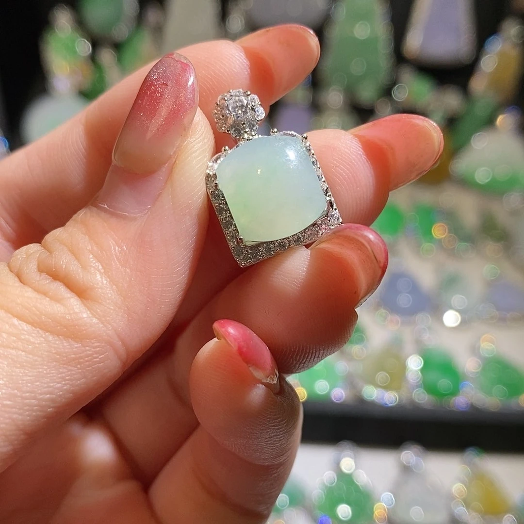 翡翠银S925镶嵌颈饰天然翡翠