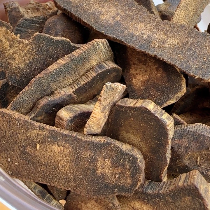 随***年沉香沉香碎屑绿棋楠沉香原母树片油50克