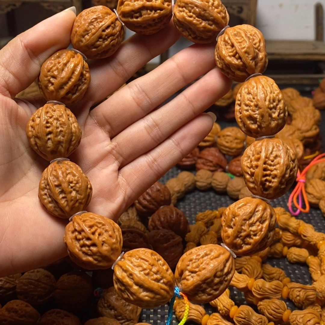 鑫***沣手串文玩核桃珊瑚纹手持