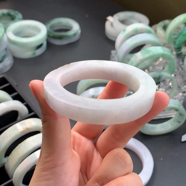 定制翡翠贵妃51-58圈口未镶嵌