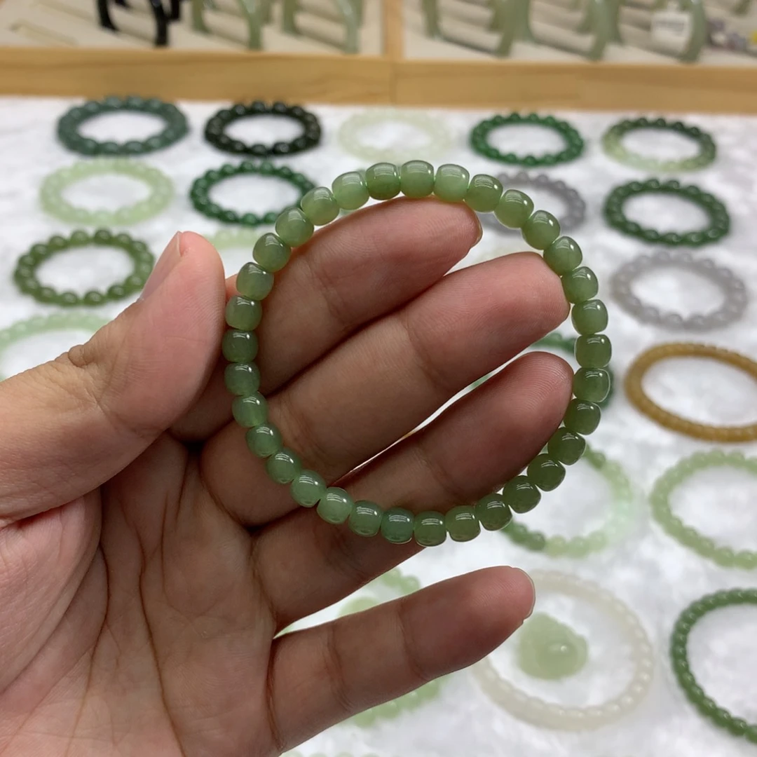 未镶嵌手串和田玉（直切湖水绿6）