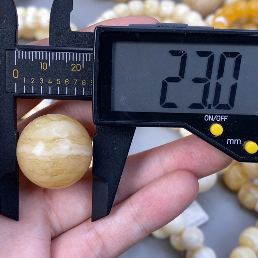 蜜蜡未镶嵌珠宝奇石6.9g有平面