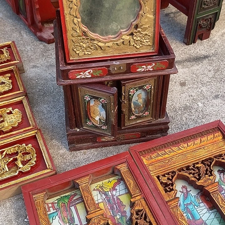 ╭***╮香榧木是因为想看一部小说了……