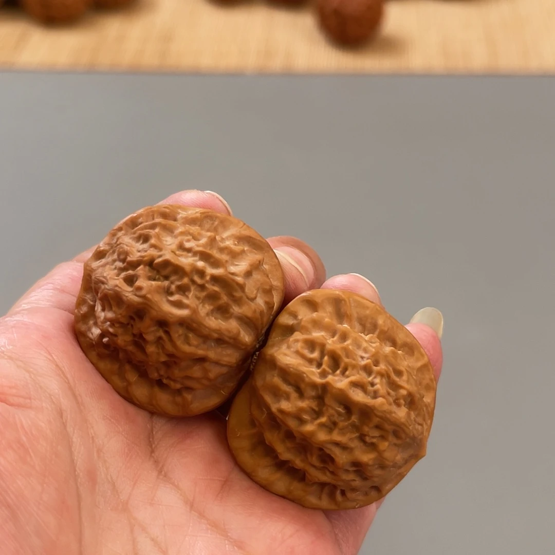 桃核把件38.5×37瓷娃娃A396