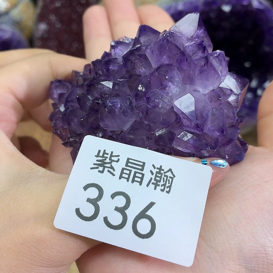 未镶嵌水晶大型摆件（非配饰）