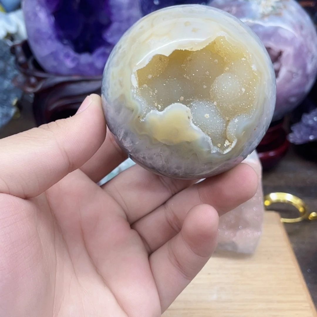 紫晶未镶嵌大型摆件（非配饰）