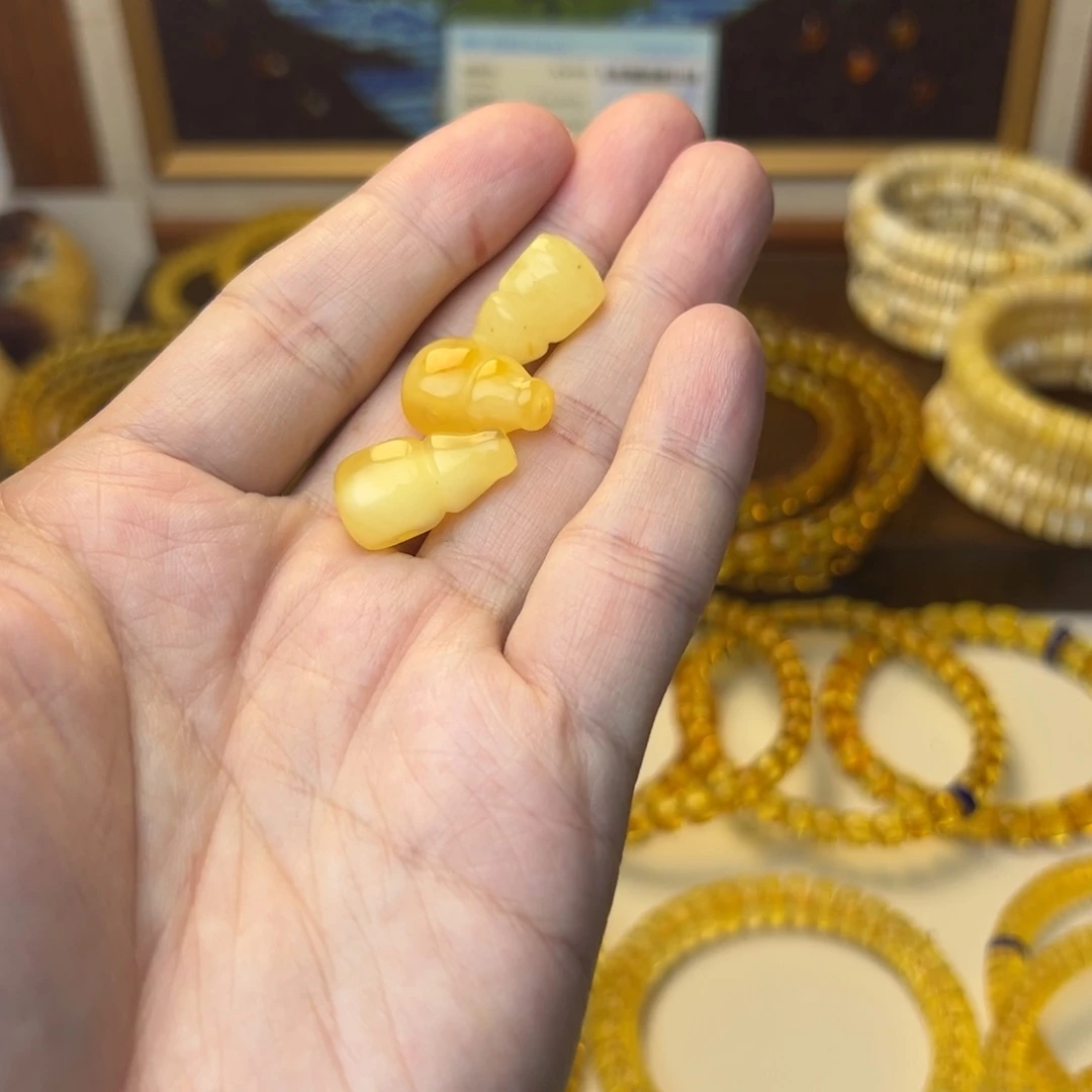 琥珀裸石未镶嵌10mm+三通 多样发其一