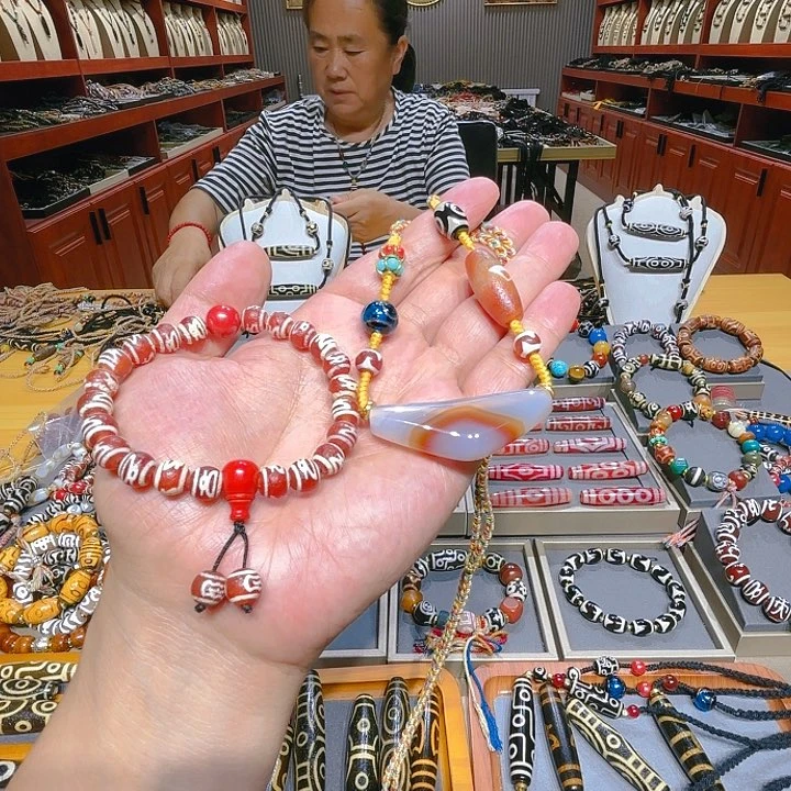未镶嵌玛瑙/玉髓珠宝奇石