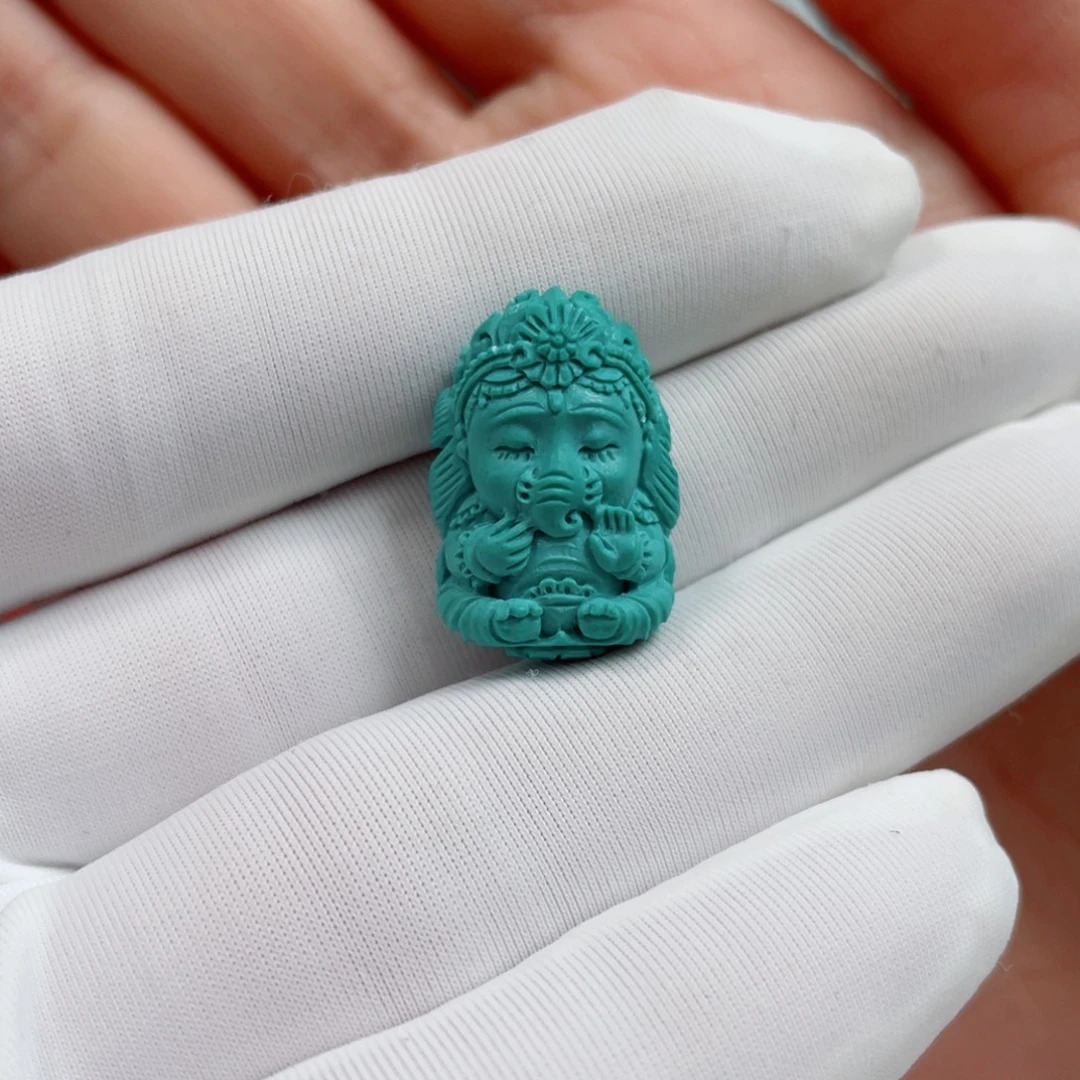 绿松石未镶嵌珠宝奇石