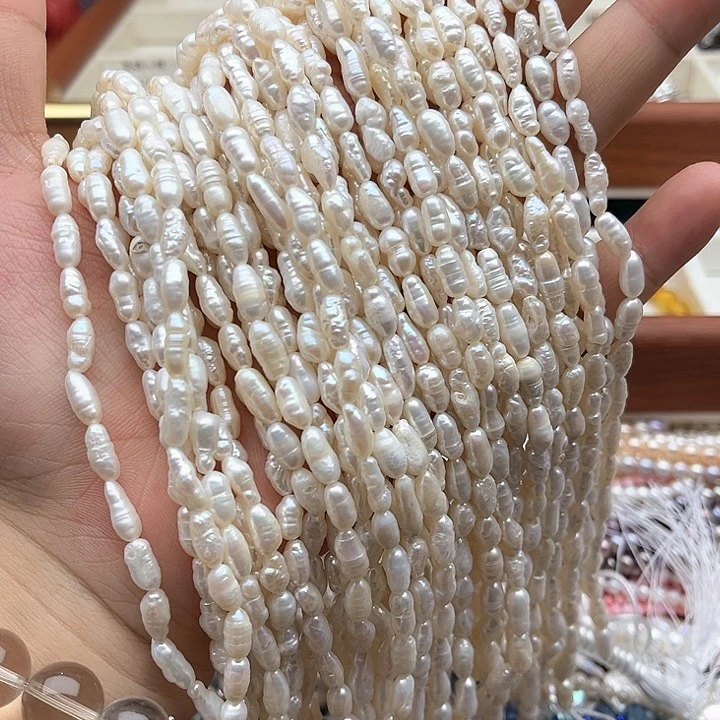 未镶嵌玛瑙/玉髓珠宝半成品一条4.5mm左右巴洛克珍珠