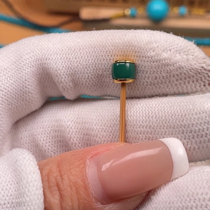 绿松石18K金镶嵌珠宝奇石