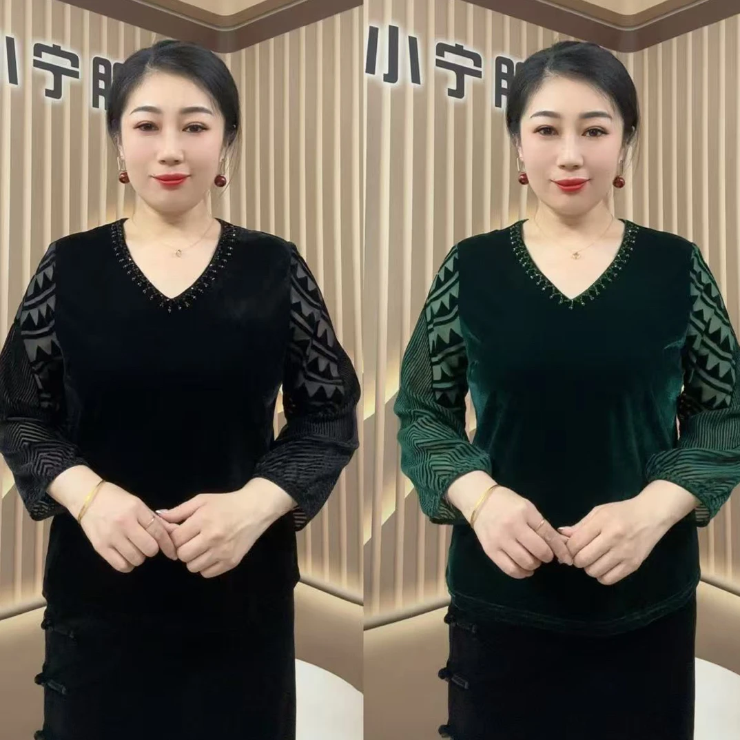 时尚钉珠V领丝绒烧花妈妈装上衣