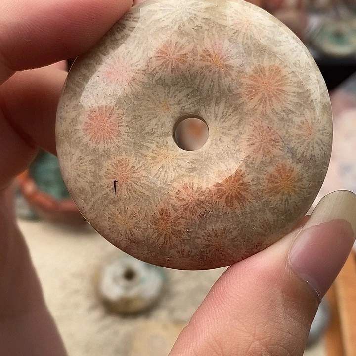 ****3硅化玉颈饰未镶嵌