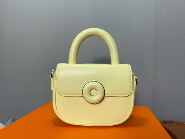 拉链春夏百搭斜挎包欧美时尚单根简约夏季见外包装