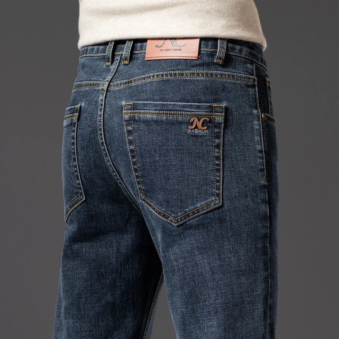 香港高端牛仔裤男士2025秋冬款修身小直筒弹力百搭商务休闲长裤子