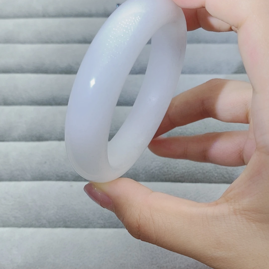 【闪购商品】银S925镶嵌耳饰托帕石