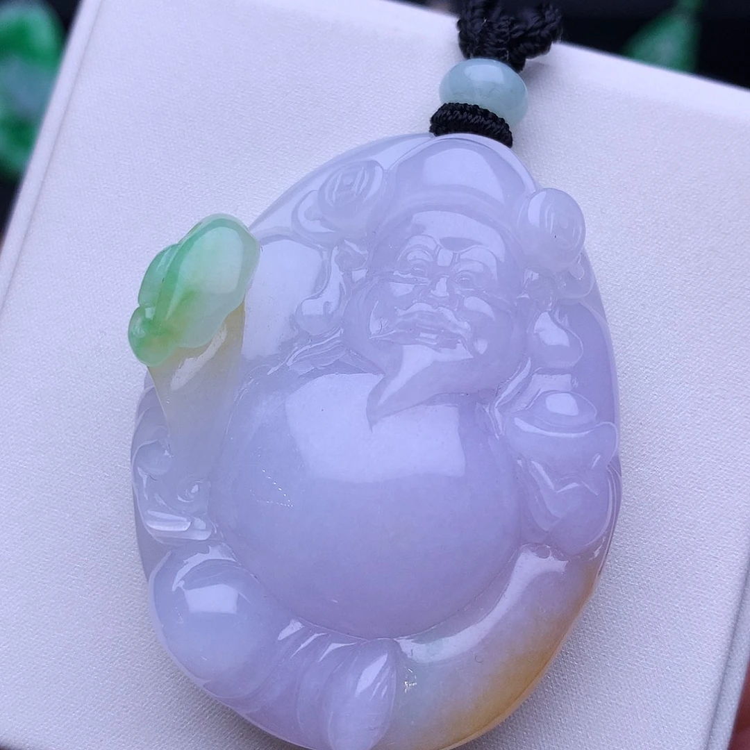翡翠未镶嵌颈饰财神