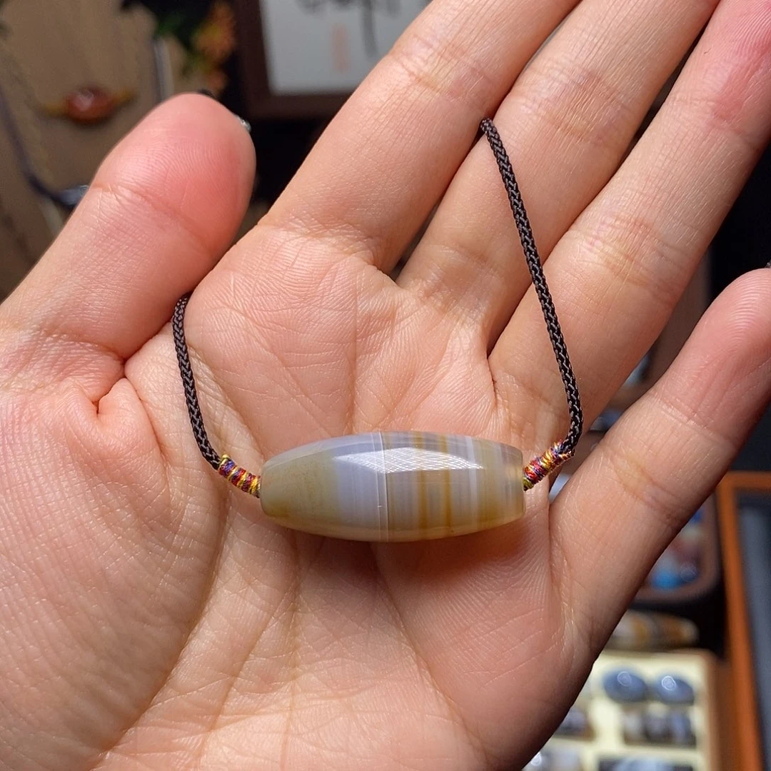 玛瑙/玉髓未镶嵌吊坠(赠链)