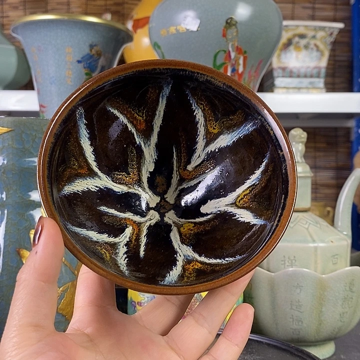 摆件瓷器真的肯漂亮