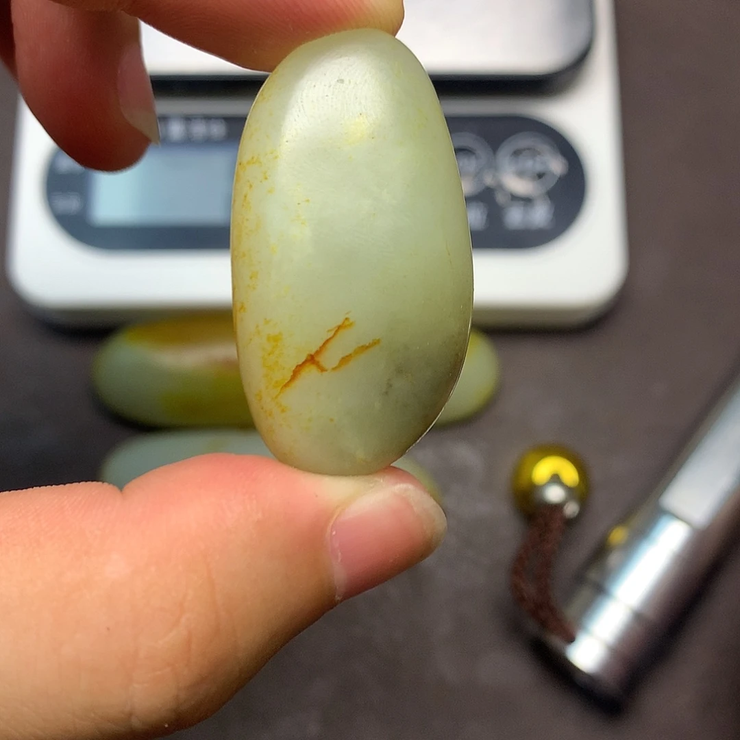 和田玉（糖玉）未镶嵌挂件