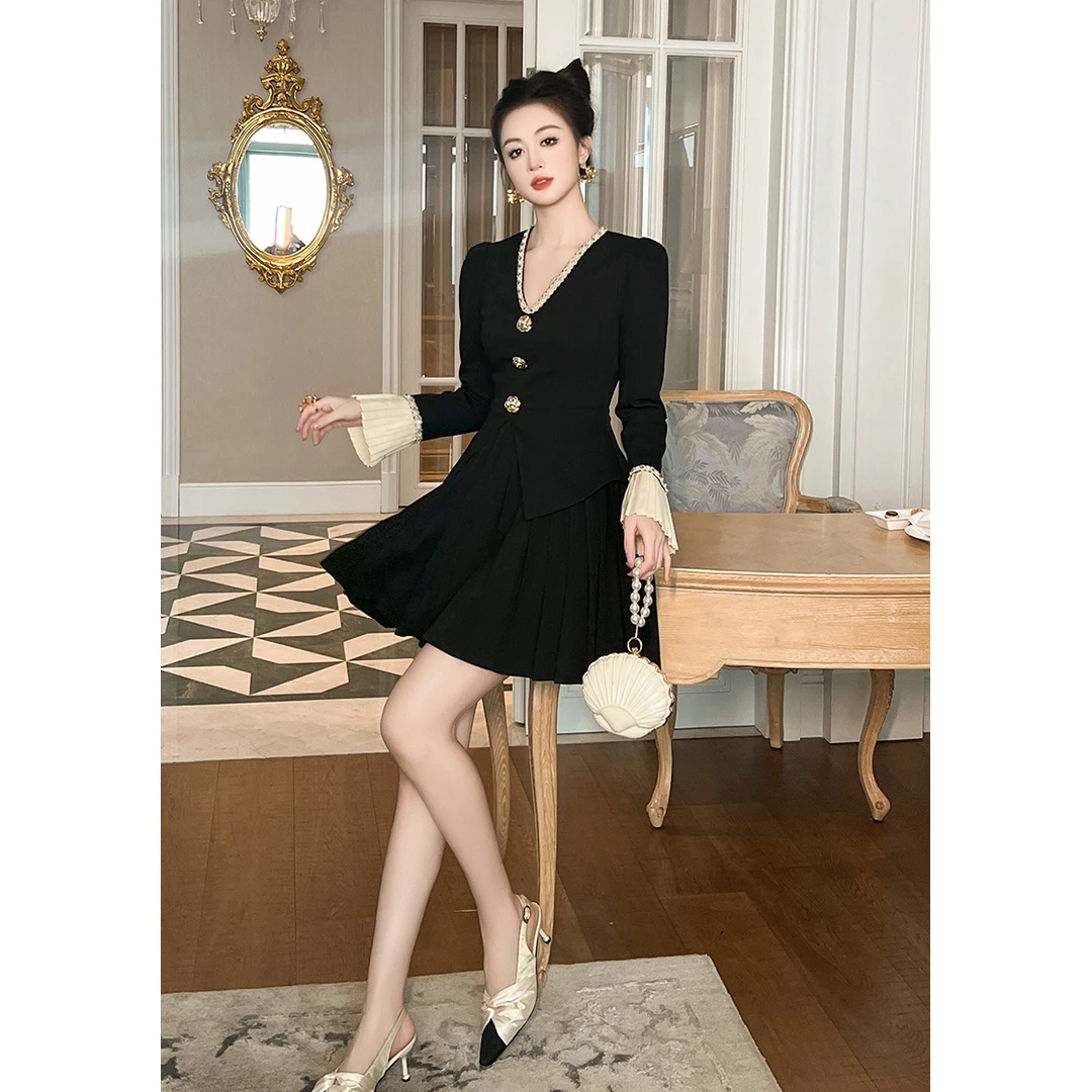 NaiAn/奈安 显瘦小个子赫本风百褶秋冬设计感气质连衣裙 21562