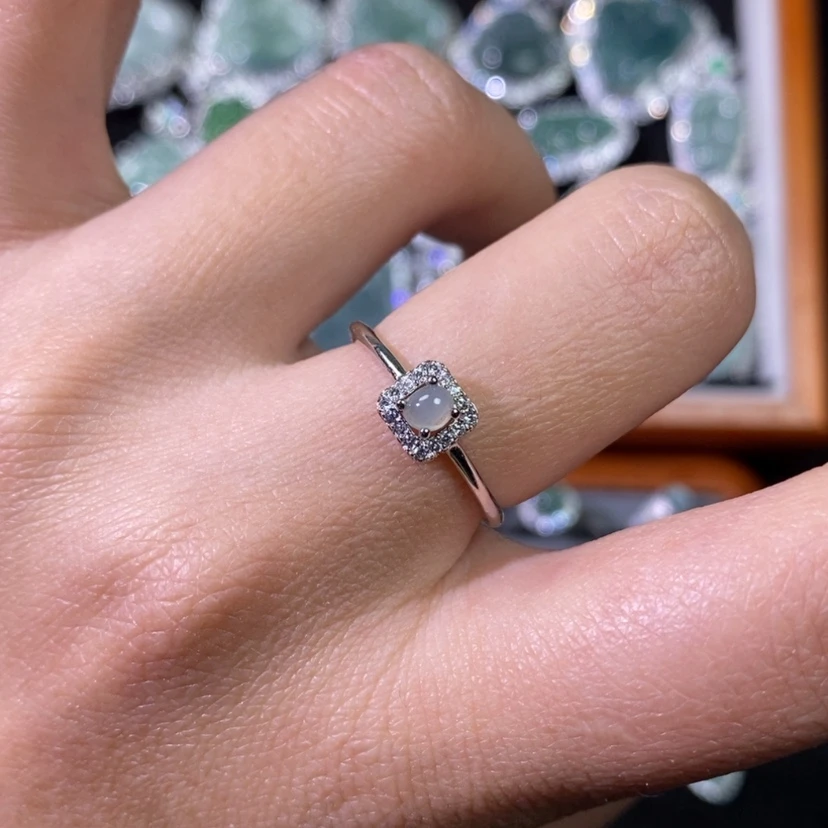 【闪购商品】翡翠颈饰未镶嵌天然