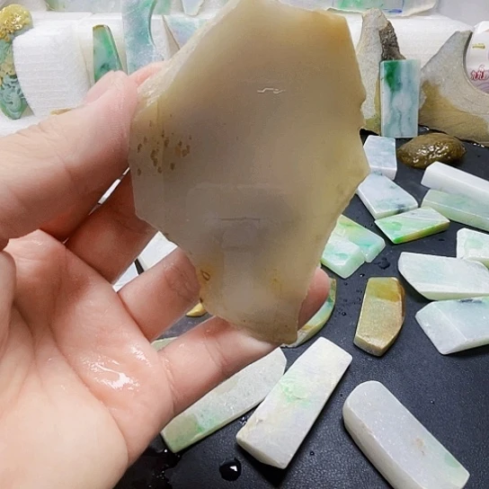 未镶嵌挂件翡翠翡翠