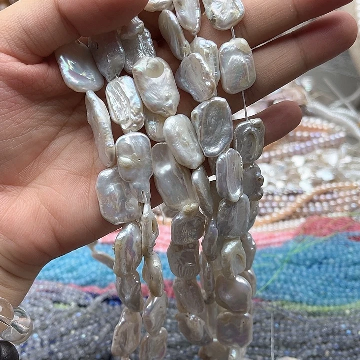 未镶嵌玛瑙/玉髓珠宝半成品一条长方片巴洛克珍珠几颗有生长孔