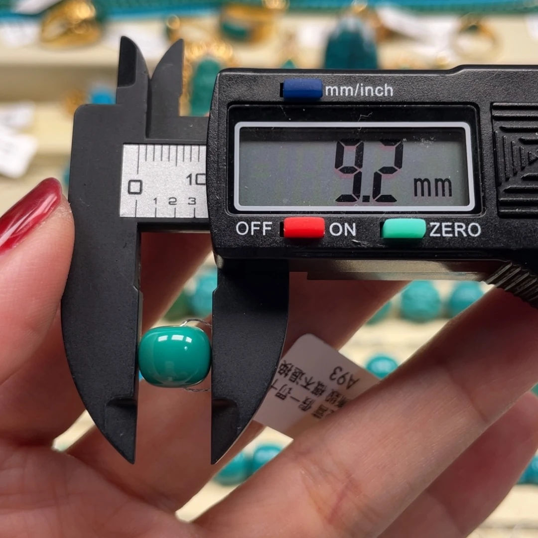 未镶嵌绿松石珠宝奇石老型