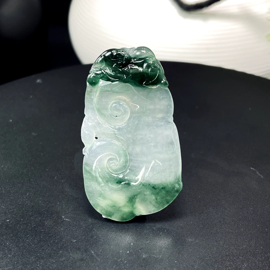 RX21天然缅甸A货翡翠冰种绿如意/022826/北京中保拍卖