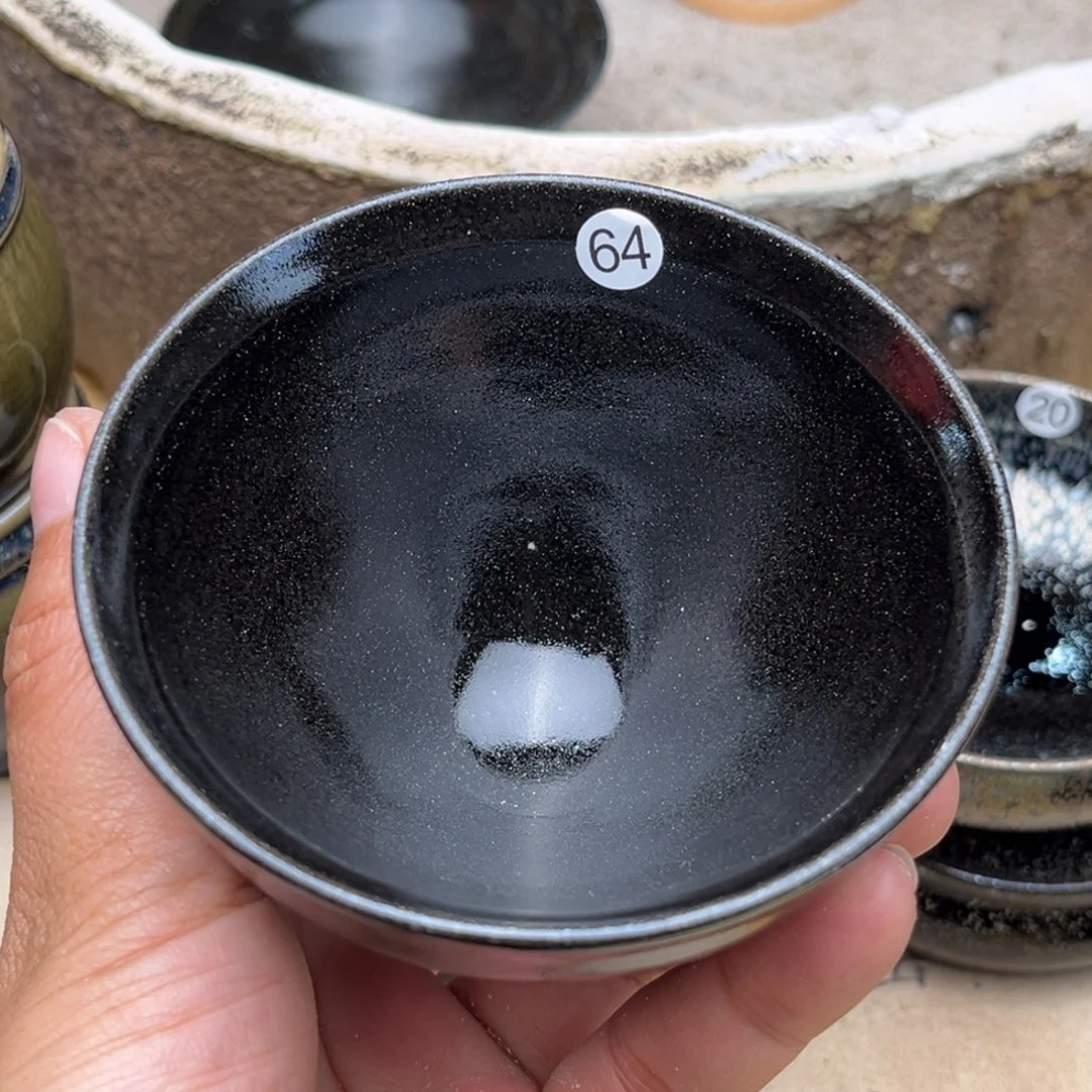 茶盏义兴龙窑坚持真柴烧