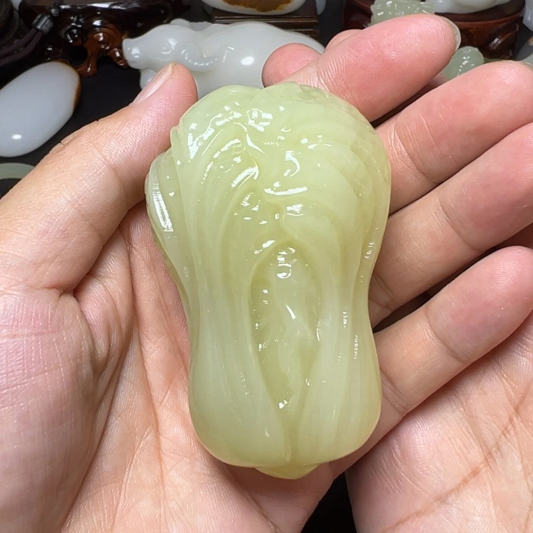 新疆昆仑山脉料子天然料子：精品珍藏白菜